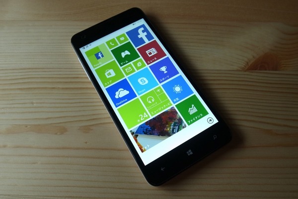 4年ぶりに復活した国内発Windows Phone「MADOSMA」レビュー